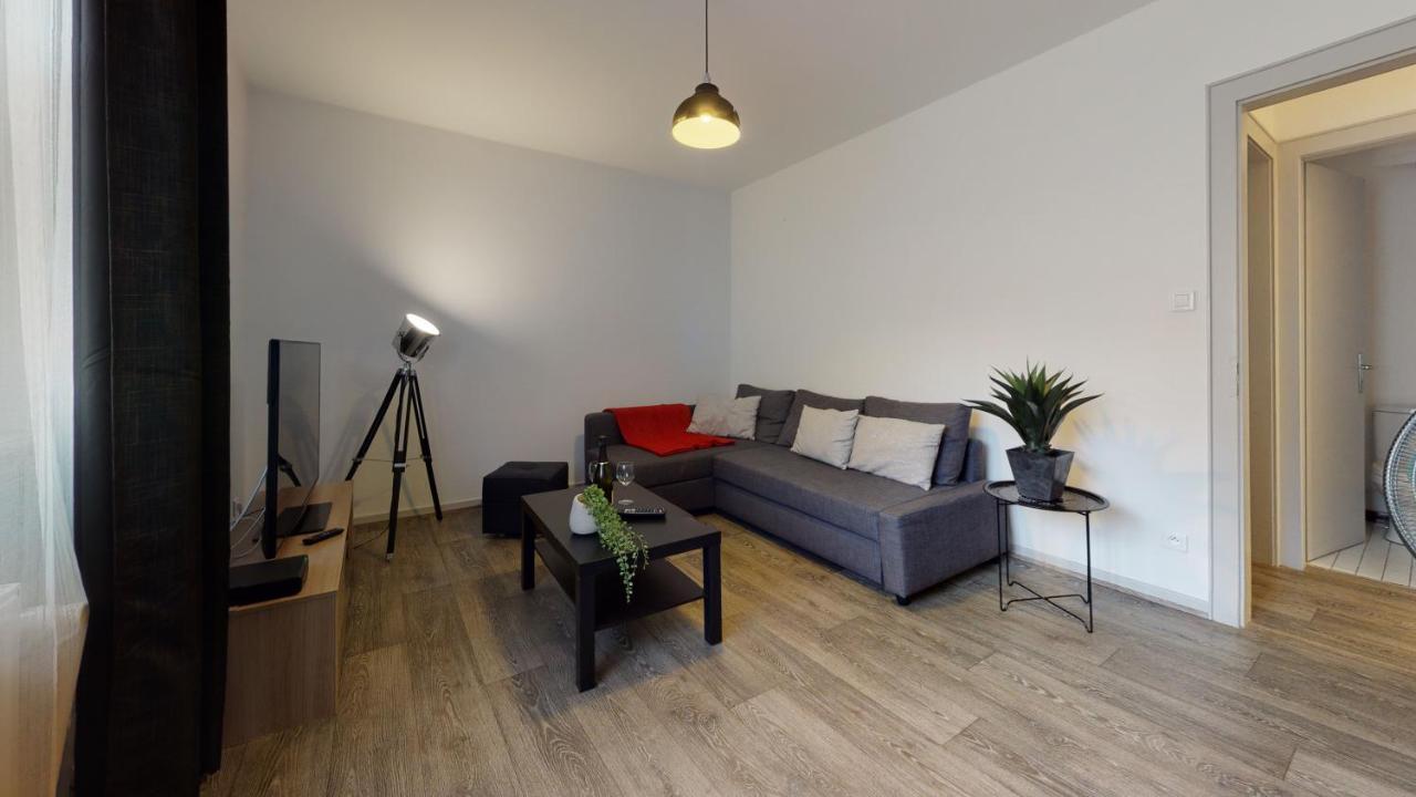 Ferienwohnung Les Charpentiers Colmar Exterior foto